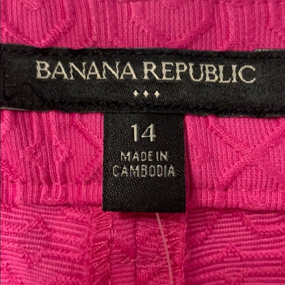 Banana Republic factory pink shorts - Picture 3 of 5